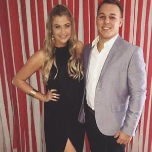 Meet your Posher, Dominique